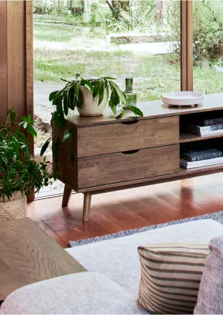 LIVING AND DINING ROOM