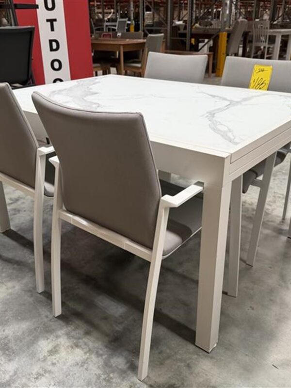 5pc White Outdoor Extension Dining Set