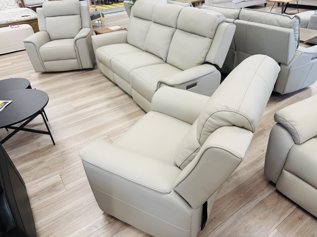 Beige Leather 3pc Electric Recliner Setting with Dual Motors & USB Ports 4