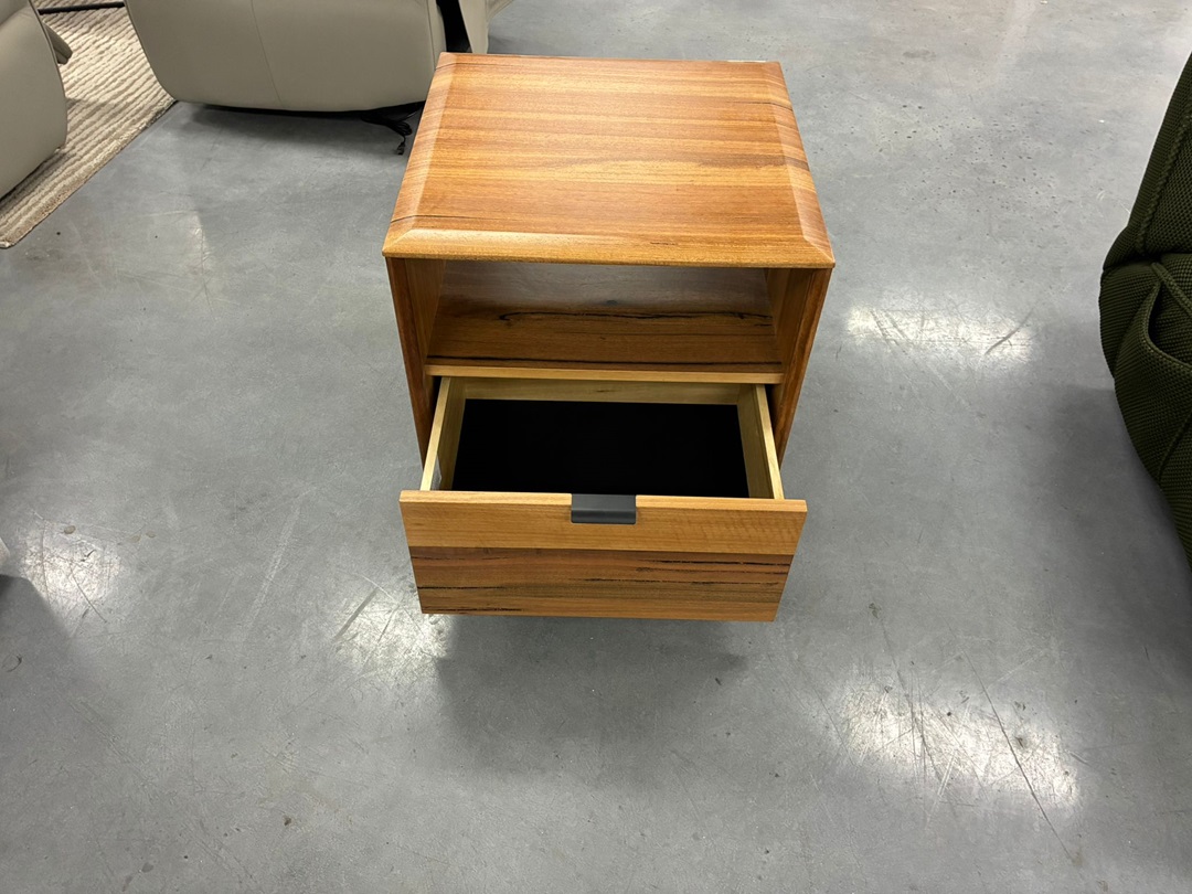1 Drawer Lamp Table – Natural Finish1