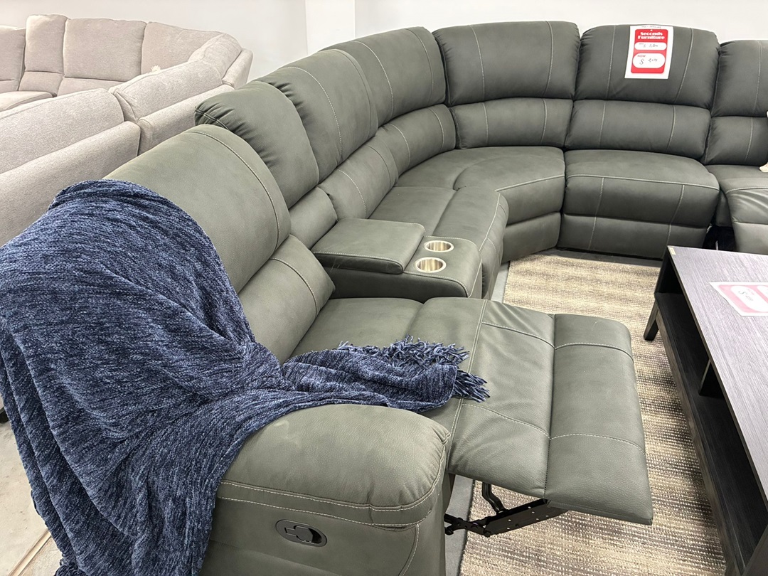 CORNER MODULAR WITH END RECLINERS – JET4