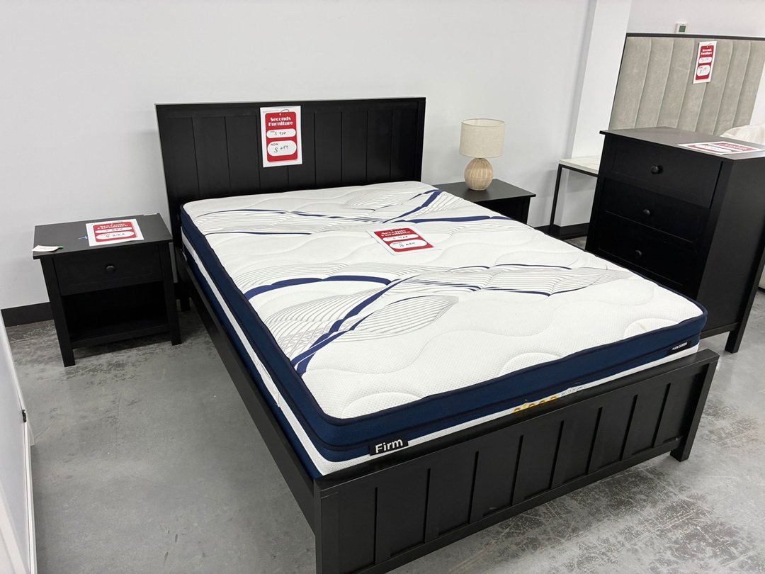 DOUBLE BED – BLACK - WAS $700 — NOW ONLY $409