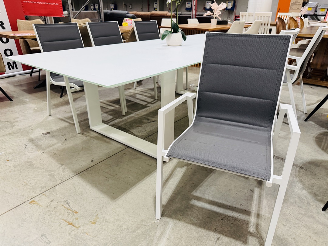 White Outdoor Table with 6 Outdoor Dining Chairs 3