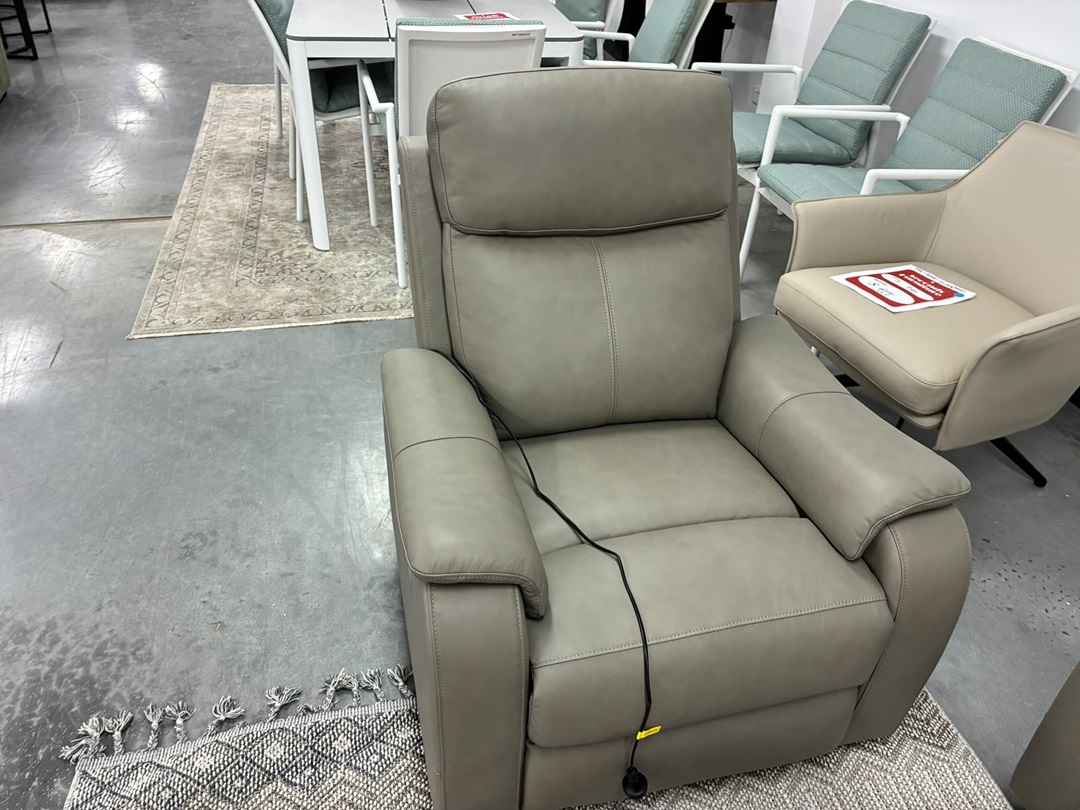 🛋️ Leather Recliner Sofa Suite – Splint1