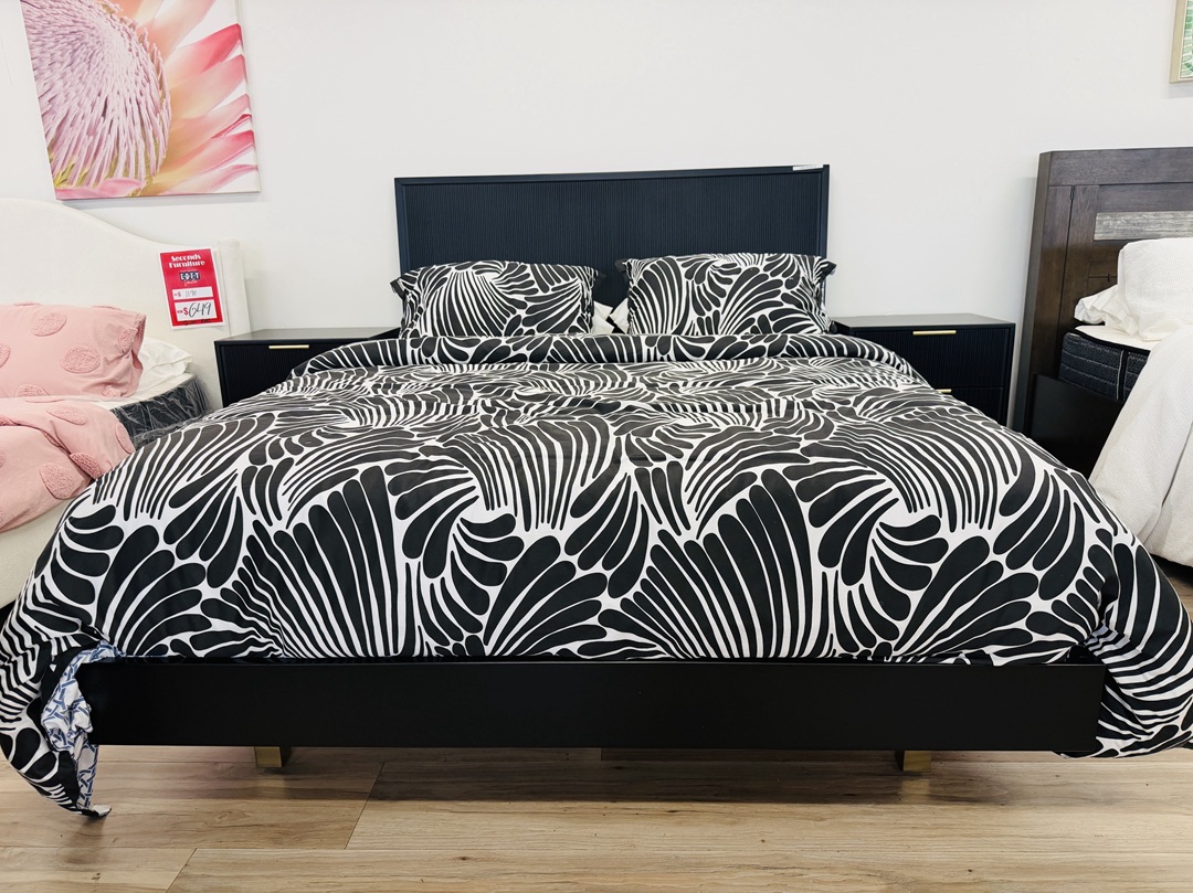 4pc Black & Gold Queen Tallboy Suite 4
