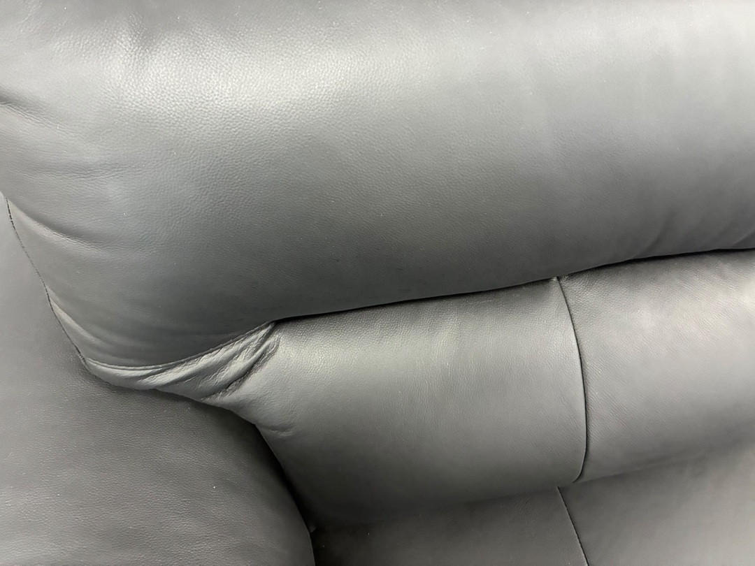 🖤 Leather 2 Seater Sofa – Black1