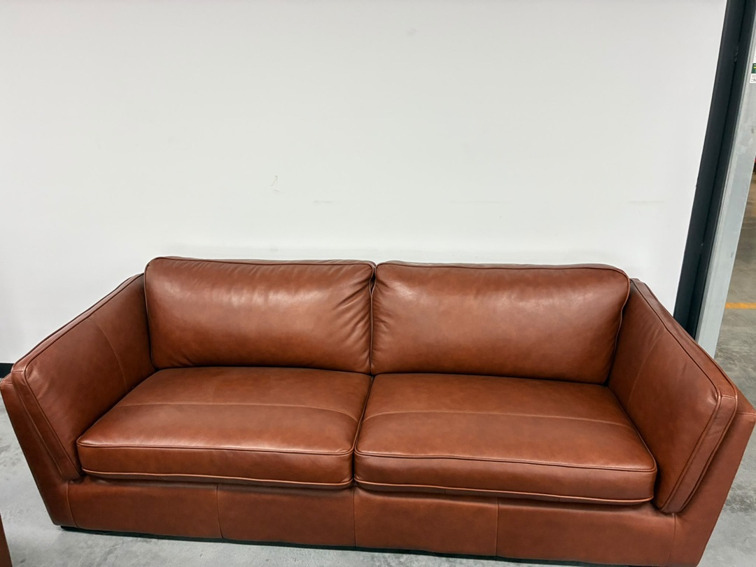 🛋️ 3 + 2 Seater Leather Sofa Suite – Butterscotch3