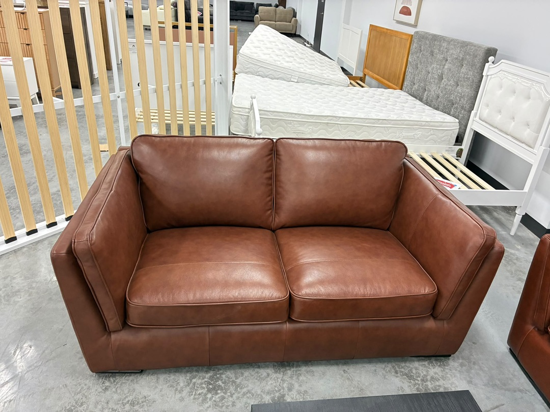 🛋️ 3 + 2 Seater Leather Sofa Suite – Butterscotch5