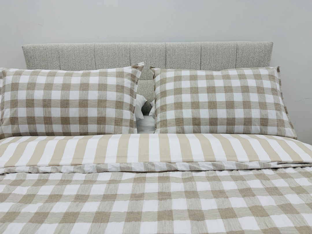 Oatmeal Fabric Queen Bed 3