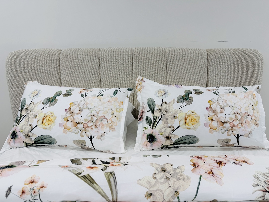 Wheat Fabric Queen Bed 3