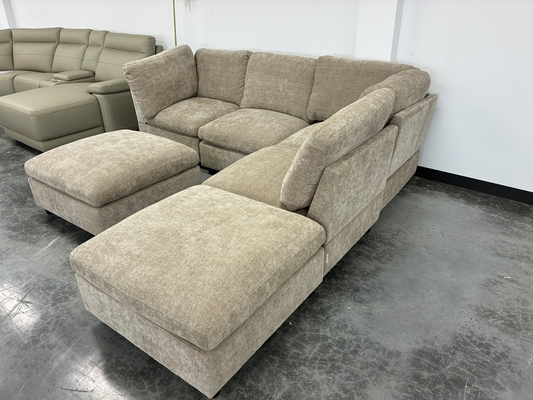 🛋️ Harrison Corner Lounge with 2 Ottomans – Copper